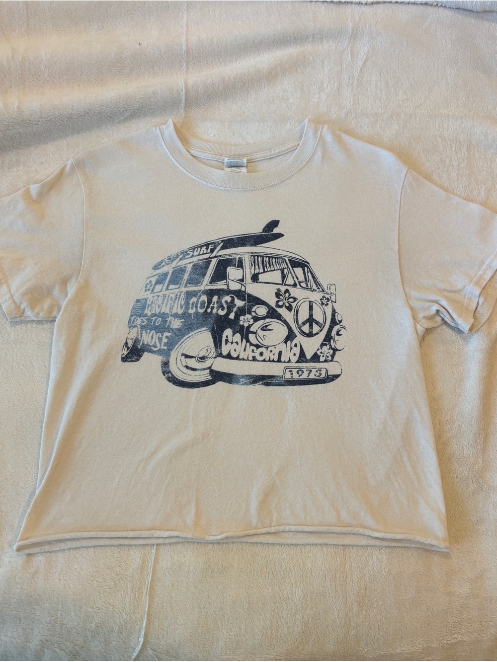 California vintage design surf van tee